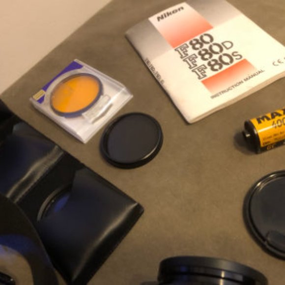 Minolta X-370 (35mm) SLR Film Camera w/ Case & 5-Lens Filters - Picture 3 of 8